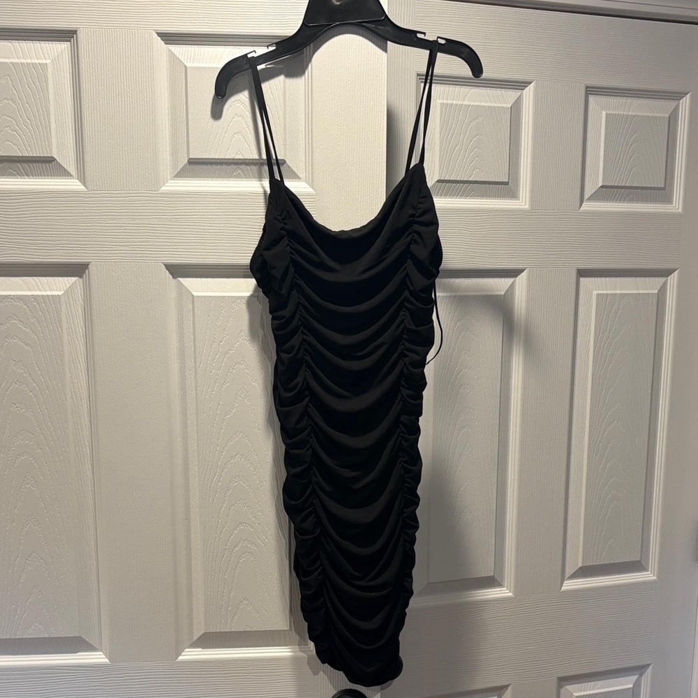 Abercrombie & Fitch Black Ruched Mini Dress - Picture 1 of 4